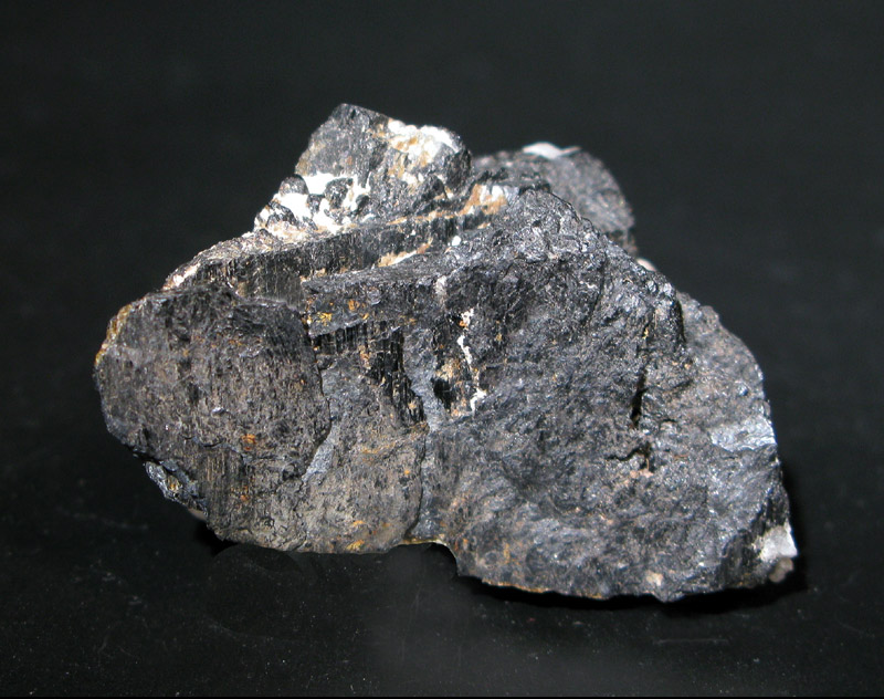 Титаномагнетит. Титаномагнетит минерал. Tantalite-(Fe). Апатит-ильменит-титаномагнетитовые. Титаномагнетитовая руда.
